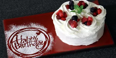 えっこの豪華ケーキが今だけ“無料”ってマジ…!? 人気食べ放題レストランの神企画がすごい！ - うま...