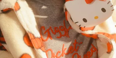 「サンリオ」キティ＆Adoコラボ“アドローザトルマリィ”がふわもこコートやバッグに♪「RODEO C...