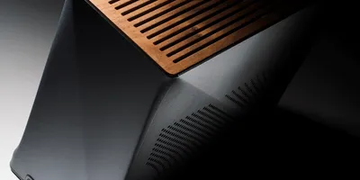 まるでゲーミングPC界の細マッチョ!? コンパクトでもRyzen 7 9800X3D＆RTX 508...