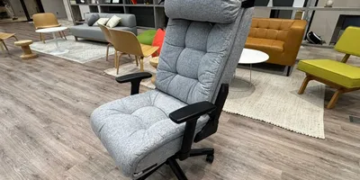 【寝落ち推奨】買うなら絶対この椅子がいい！　ベッド並みにふかふかで快適、圧倒的リラックス体験