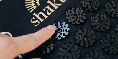 人生変わる？寝付きがよくなると話題の指圧マット「シャクティマット」も13%OFF