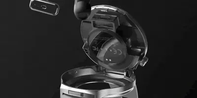 「あれ、イヤホンどこいった？」が消える。手首で全部まかなえる新発想スマートウォッチ