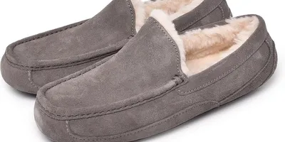 冬でも素足で快適！UGGの定番モカシン「Ascot」が33%オフ