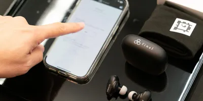 仮想自分ダミーヘッドがもたらす自分専用の清純イヤホンサウンドを、君に