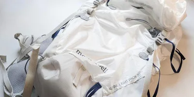 モンベルのリュック「ライトパック」を使い始めたら肩がこらなくなった話