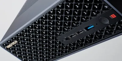 小型PCのいちばん凄いヤツ見つけた！手のひらサイズなのに超高性能なロマンPC「MS-S1 MAX」