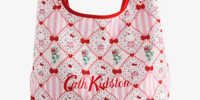 ハローキティ×Cath Kidstonコラボが相性良すぎ◎ パッチワークの風合いが優しいトートやルー...