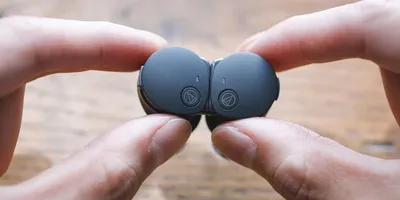 「ケースなしで使えるイヤホン」登場から1年。ぼくらのイヤホン生活はこう変わった