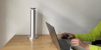 アロマの「オイル補充が面倒」問題、ついに終わる。2カ月放置OKな大容量バッテリー機が家の空気感を変え...