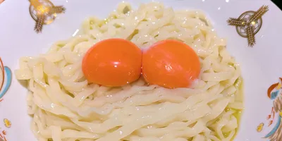 つけ麺専門店『三田製麵所』の「たまごかけ麺」は、食べ終わってからが始まりみたいなところがある