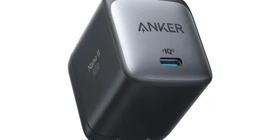 【2,690円】65WでiPhone 17もノートPCも充電！ Anker Nano IIが40％オ...