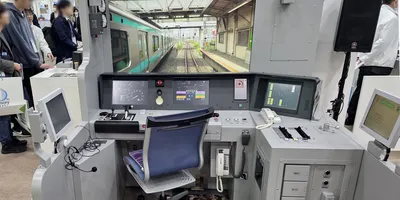 JR東日本トレインシミュレータを手掛ける「音楽館」　プロ向け移動式“ガチシミュレーター”を展示