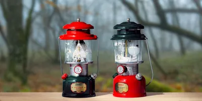 コールマンのクリスマス限定ランタン。LEDとマントルのハイブリッド